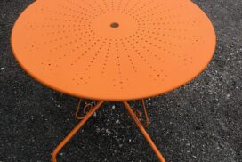 Table jardin orange 2000 satiné